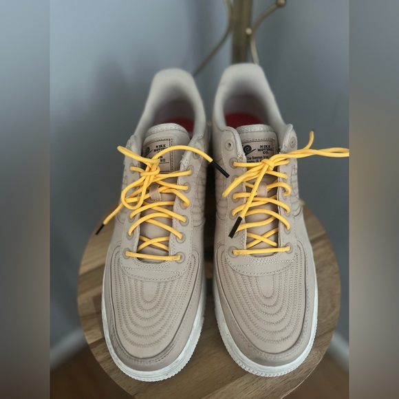 Air Force 1 '07 LV8 'Moving Company - Sanddrift' ~ Size 9.5 - Picture 2 of 8